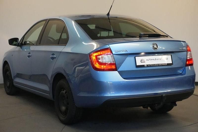 Gebraucht Skoda Rapid Ambition 122 PS (89 kW) 2013 Blau Limousine