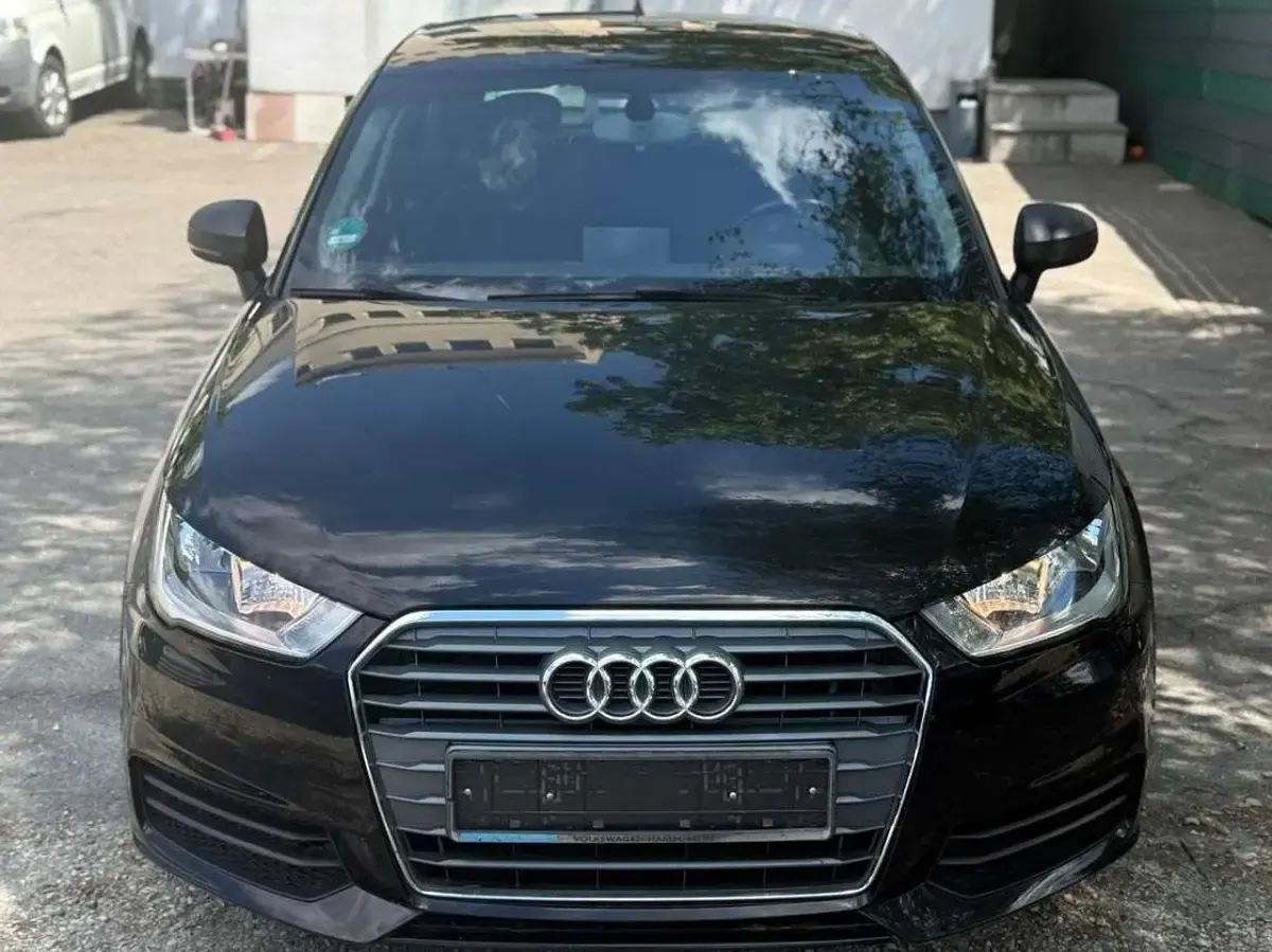 Gebraucht Audi A1 Sportback Design 116 PS (85 kW) 2015 Schwarz Kleinwagen