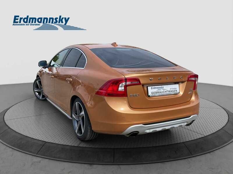 Gebraucht Volvo S60 Summum 330 PS (242 kW) 2010 Vibrant copper Limousine
