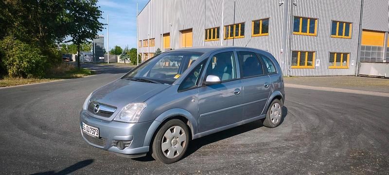 Silber Gebraucht 2006 Opel Meriva Van / Kleinbus | 2.999 € (Fairer Preis) - Bild 1/4