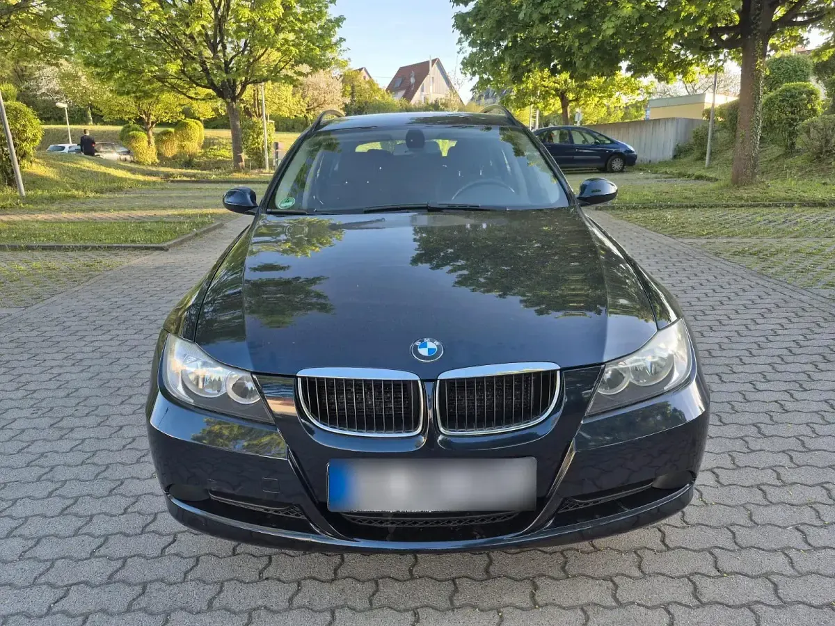 Second-hand BMW 320 150 CP (110 kW) 2005 Albastru Break