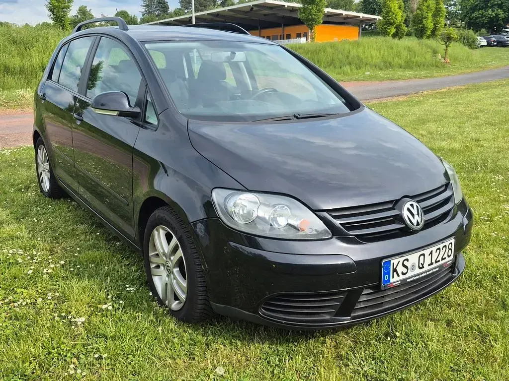 Gebraucht VW Golf Plus Cross United 105 PS (77 kW) 2008 Schwarz Van / Kleinbus