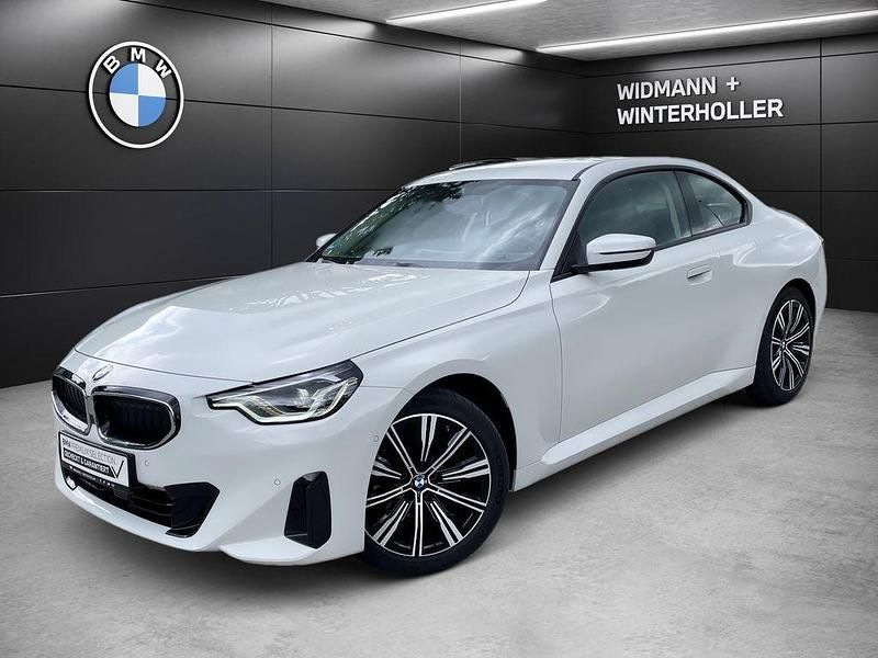 Weiß Gebraucht 2024 BMW 218 Shadowline Coupé | 33.180 € (Guter Preis) - Bild 1/4