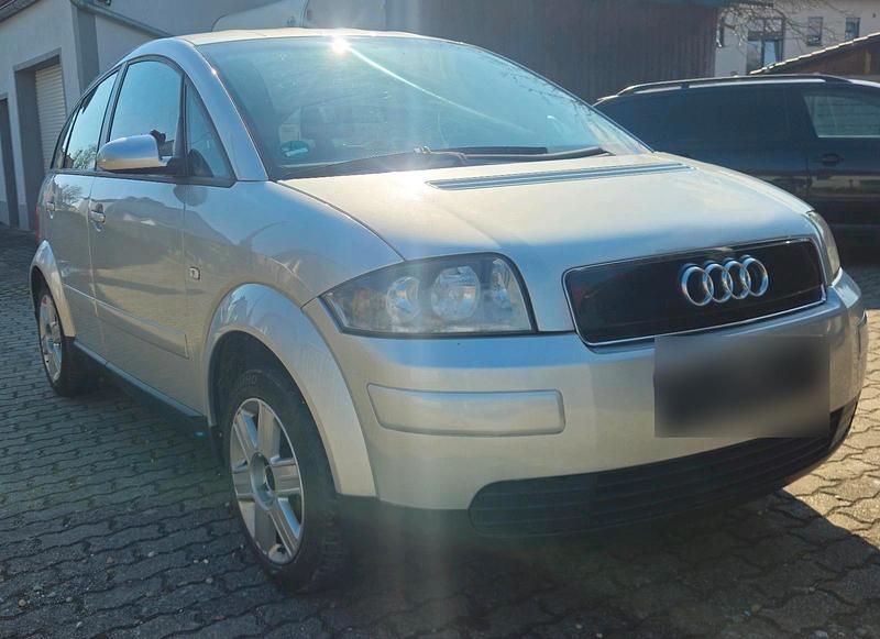 Second-hand Audi A2 75 CP (55 kW) 2001 Argintiu Hatchback