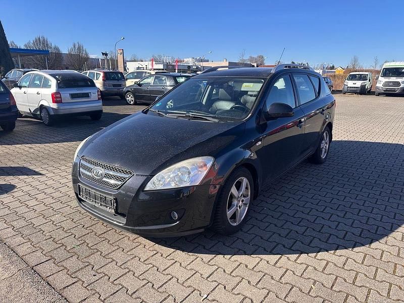 Gebraucht Kia Ceed 140 PS (102 kW) 2008 Schwarz Kleinwagen