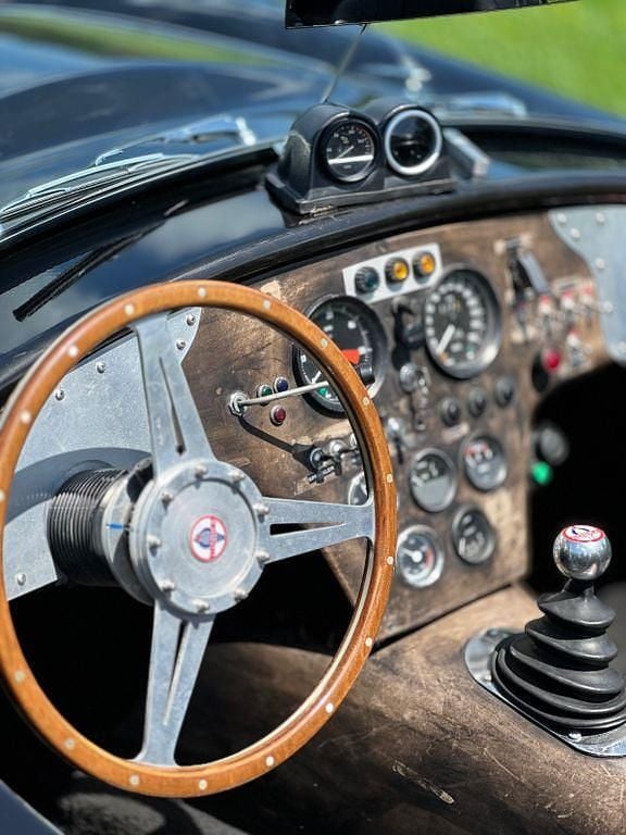 Second-hand AC Cobra 268 CP (197 kW) 1991 Negru Cabrio