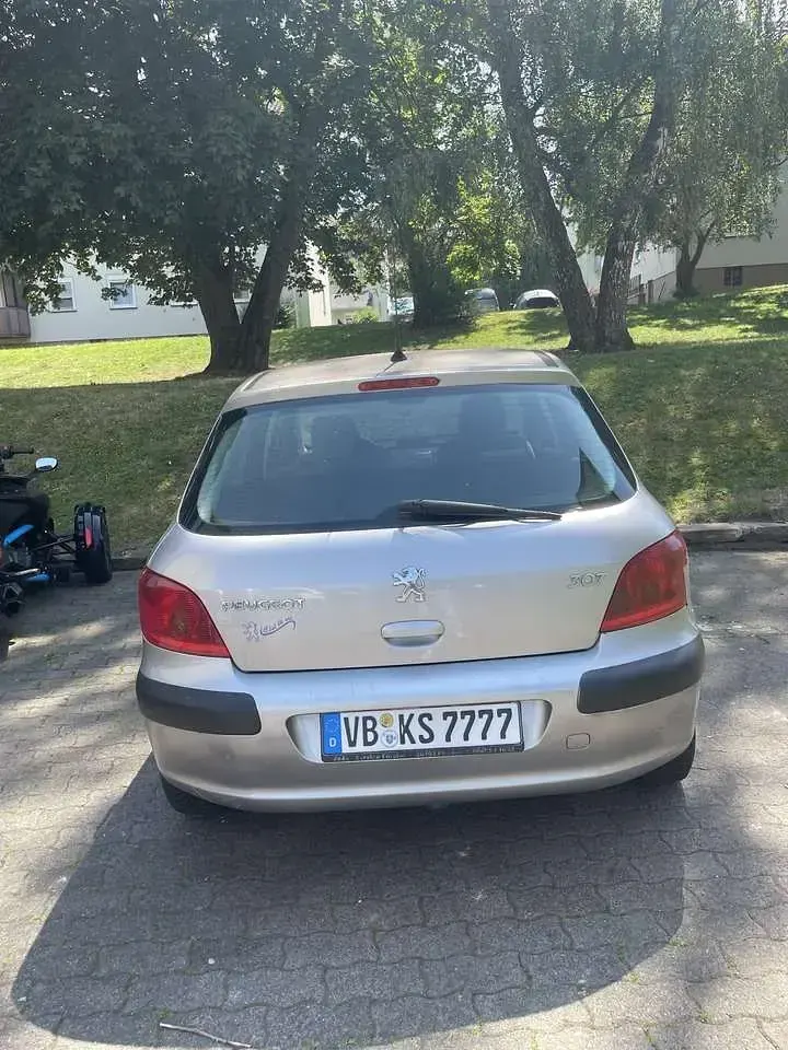 Gebraucht Peugeot 307 109 PS (80 kW) 2003 Limousine