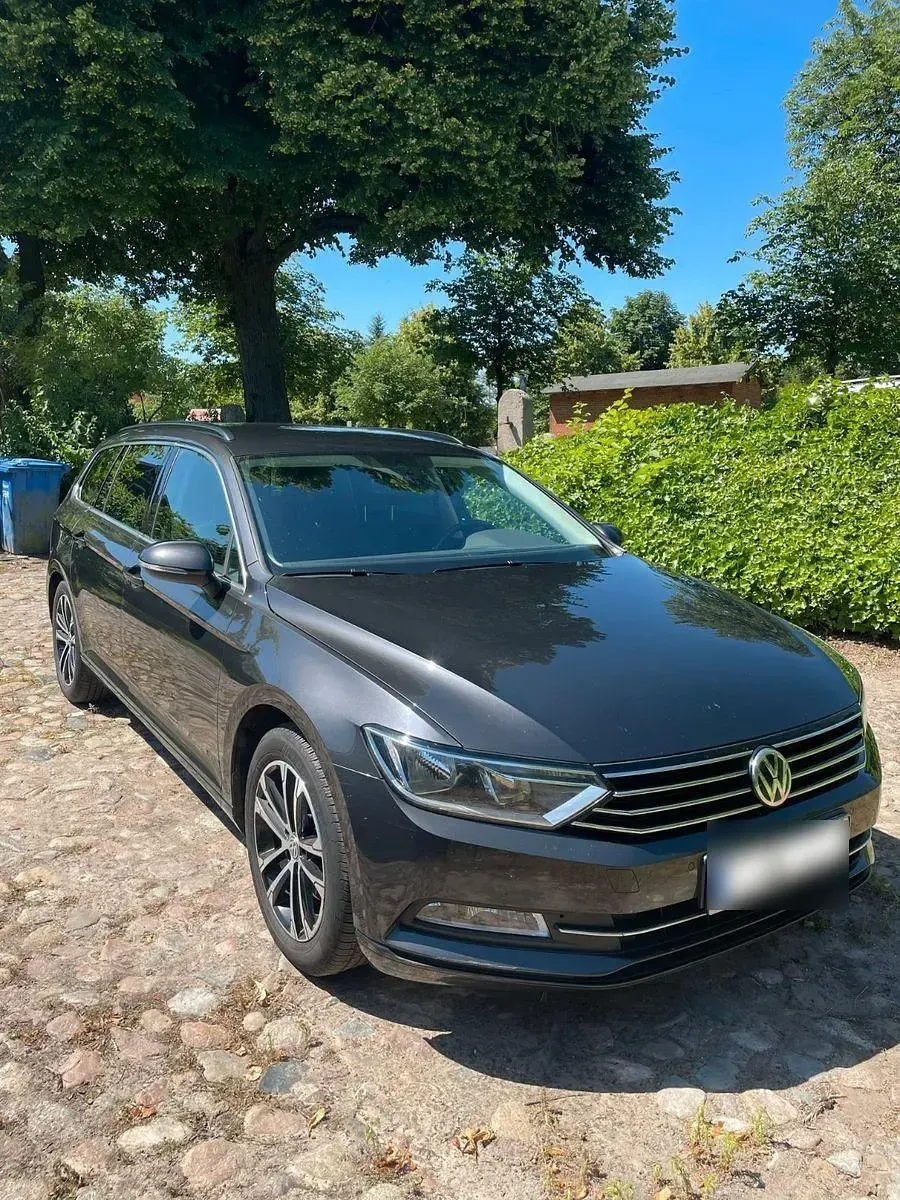 Gebraucht VW Passat Comfortline 150 PS (110 kW) 2019 Grau Kombi