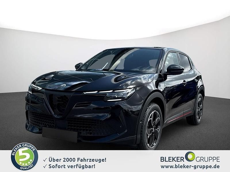 Neu Alfa Romeo Junior Edizione Speciale 114 kW (156 PS) 2026 Schwarz SUV