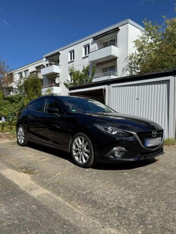 Schwarz Gebraucht 2016 Mazda 3 Sports-Line Limousine | 9.000 € - Bild 1/4
