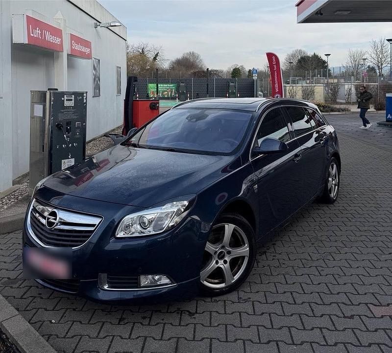 Gebraucht Opel Insignia 170 PS (125 kW) 2013 Blau Kombi
