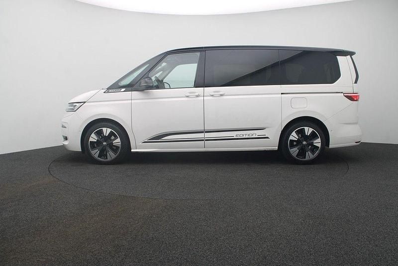 Gebraucht VW Multivan Edition 150 PS (110 kW) 2023 Candyweiß Van