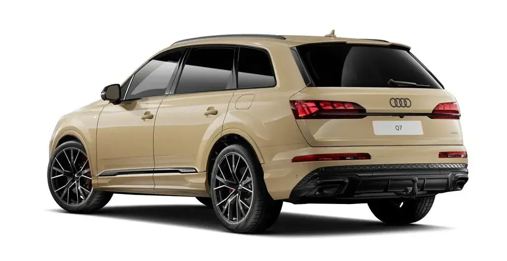 Gebraucht Audi Q7 S-Line 489 PS (359 kW) 2025 Sakhirgold SUV