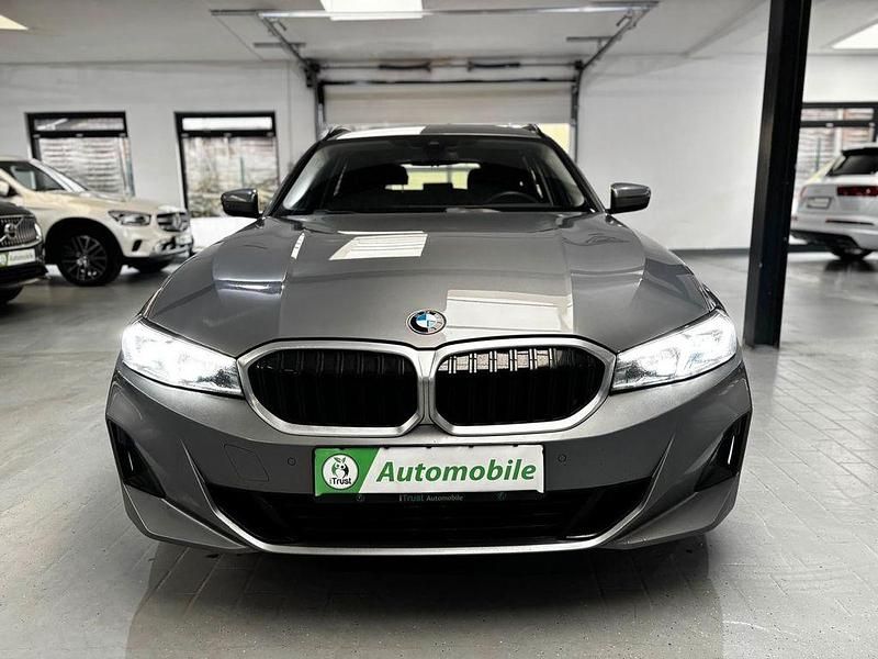 Gebraucht BMW 320 Performance 190 PS (139 kW) 2022 Grau Kombi