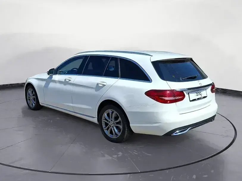 Gebraucht Mercedes C220 170 PS (125 kW) 2017 Polarweiss  unilack Kombi