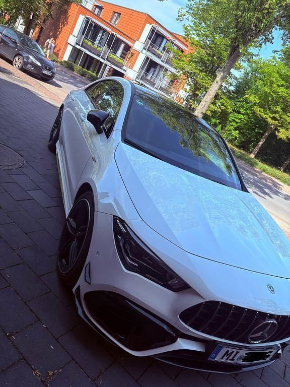 Weiß Gebraucht 2020 Mercedes CLA45 AMG AMG Coupé | 45.000 € (Fairer Preis) - Bild 1/4
