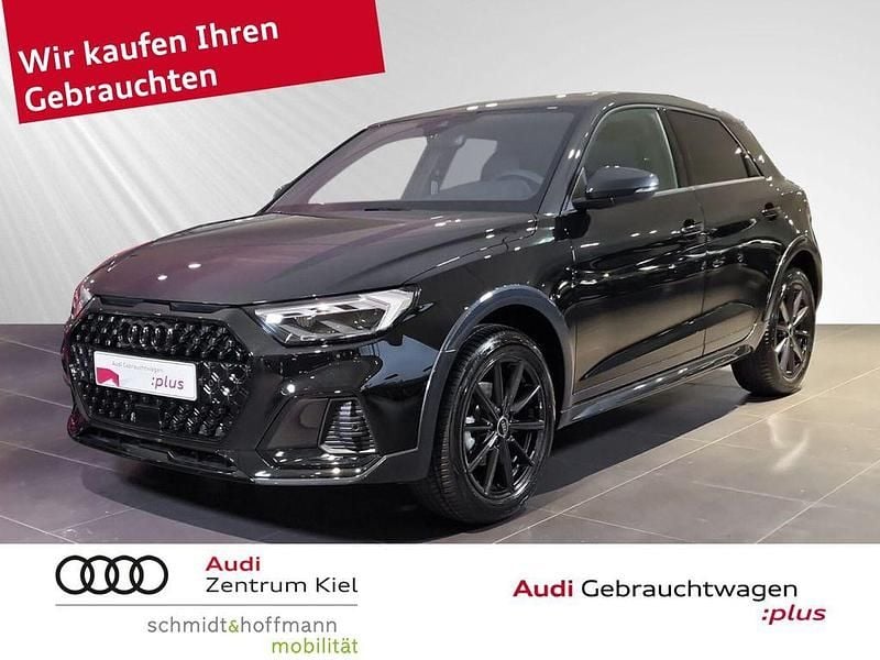 Mythosschwarz metallic Neu 2025 Audi A1 Ambiente Kleinwagen | 35.680 € - Bild 1/4