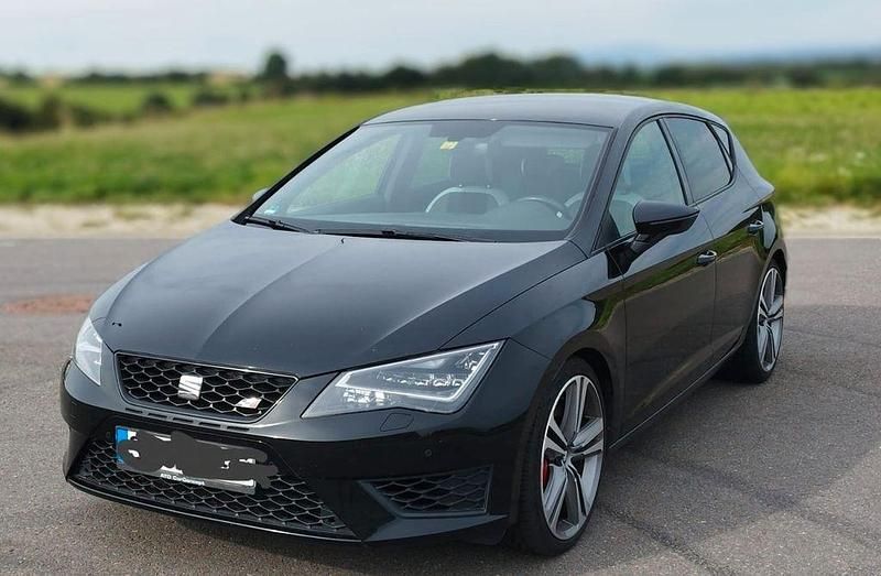 Schwarz Gebraucht 2016 Cupra Leon Limousine | 16.999 € (Guter Preis) - Bild 1/4