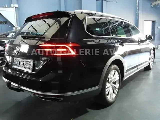 Gebraucht VW Passat Alltrack 190 PS (139 kW) 2018 Schwarz Kombi