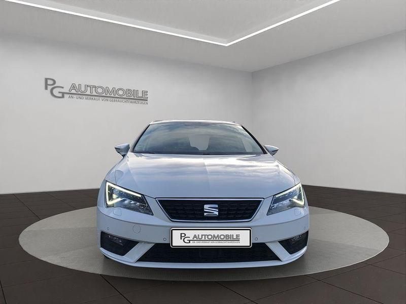Gebraucht Seat Leon Style 131 PS (96 kW) 2020 Weiß Limousine