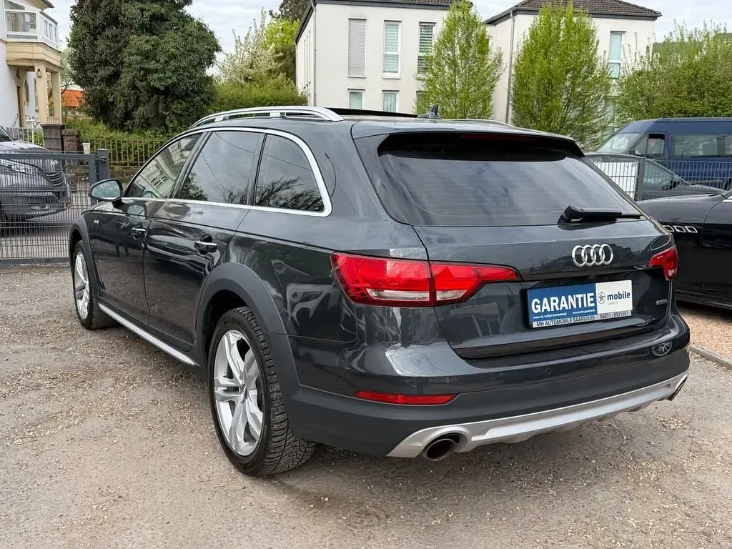 Gebraucht Audi A4 Allroad Basis 245 PS (180 kW) 2019 Grau Kombi