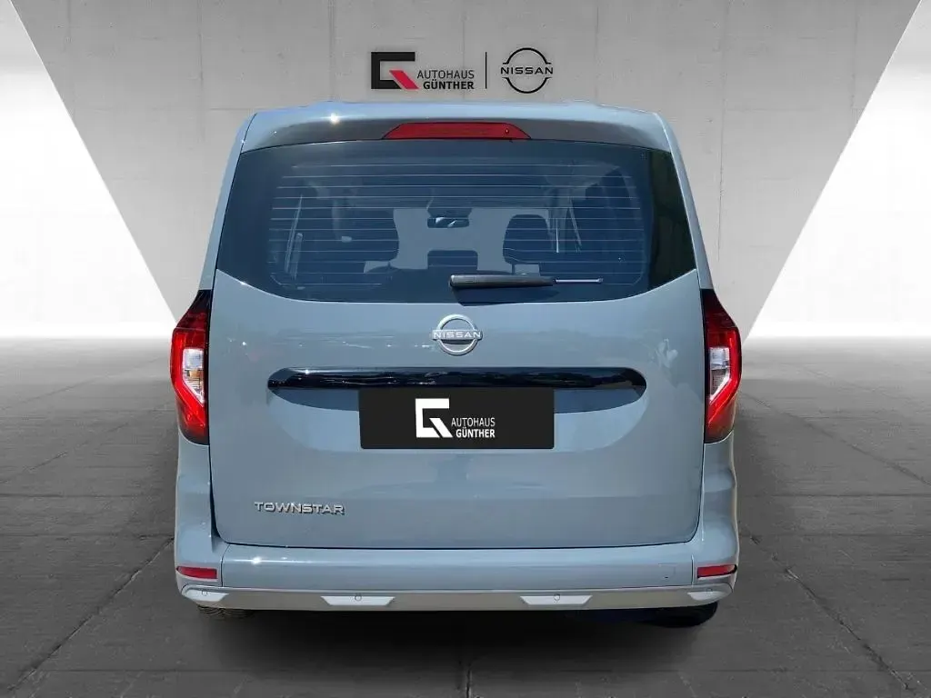 Gebraucht Nissan Townstar N-Connecta 131 PS (96 kW) 2025 Grey urban Kombi