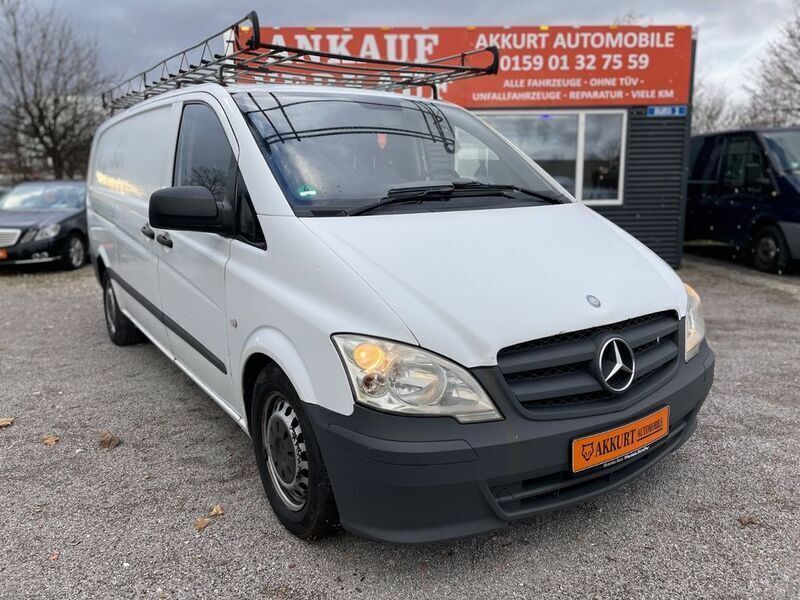 Weiß Gebraucht 2011 Mercedes Vito Van / Kleinbus | 6.750 € (Fairer Preis) - Bild 1/4