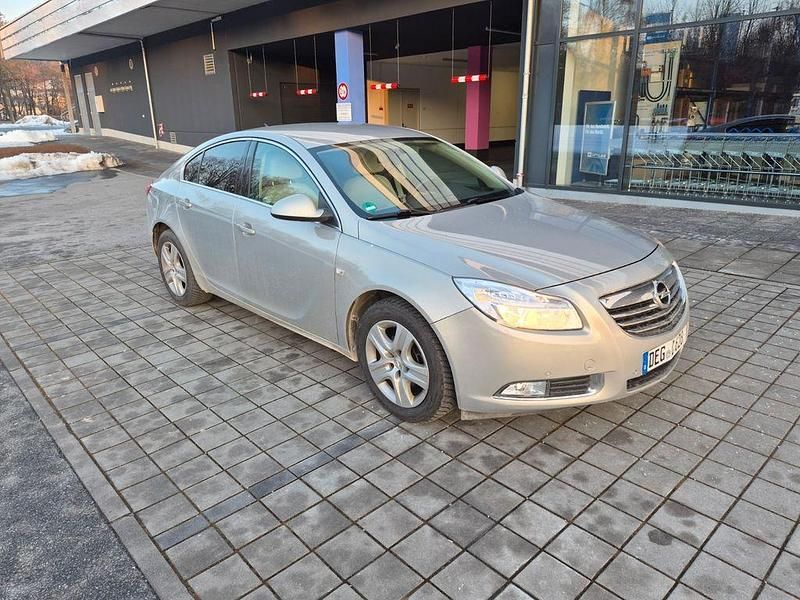 Gebraucht Opel Insignia Edition 220 PS (161 kW) 2009 Beige Limousine