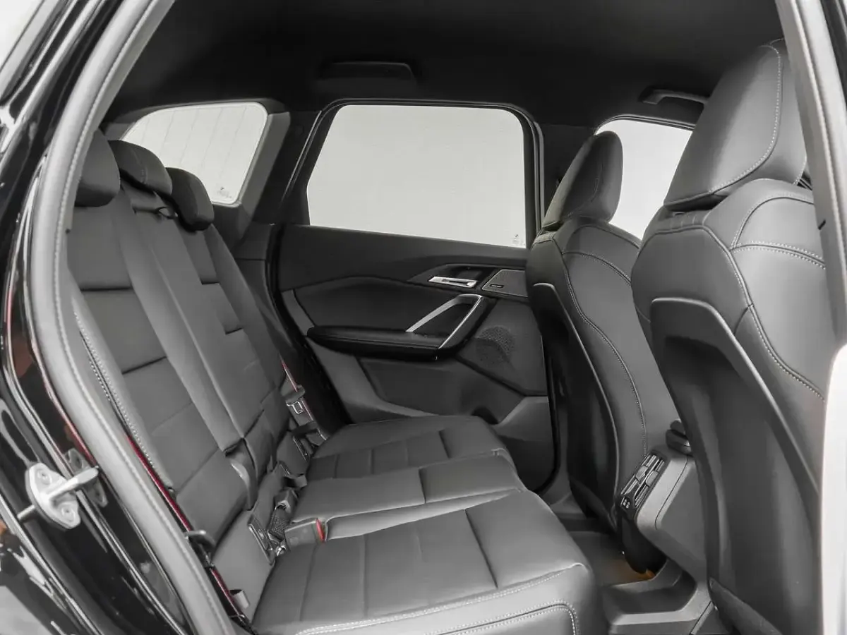 Neu BMW iX1 M Sport 230 kW (313 PS) 2026 Schwarz SUV