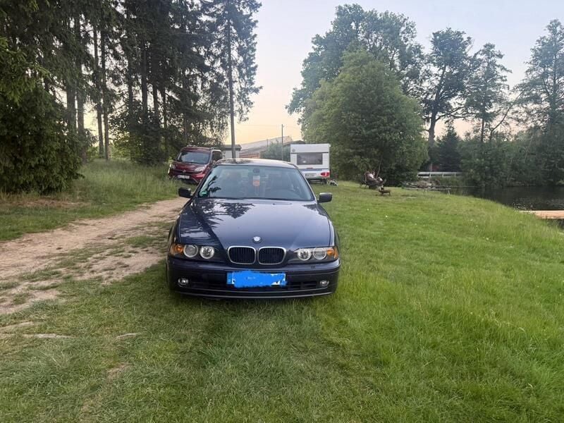 Blau Gebraucht 2002 BMW 525 Limousine | 4.500 € (Superpreis) - Bild 1/4
