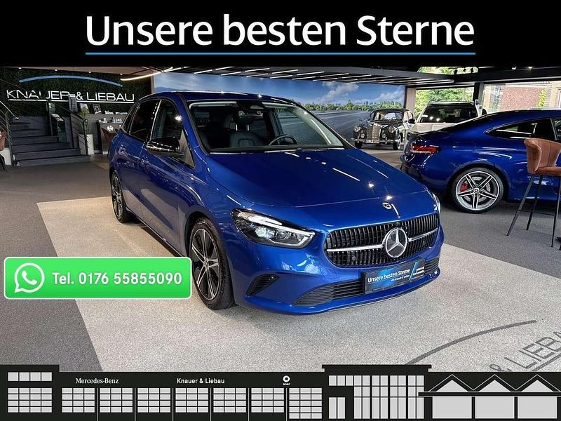 Blau Gebraucht 2024 Mercedes B200 Progressive Van / Kleinbus | 34.660 € (Etwas zu teuer) - Bild 1/4