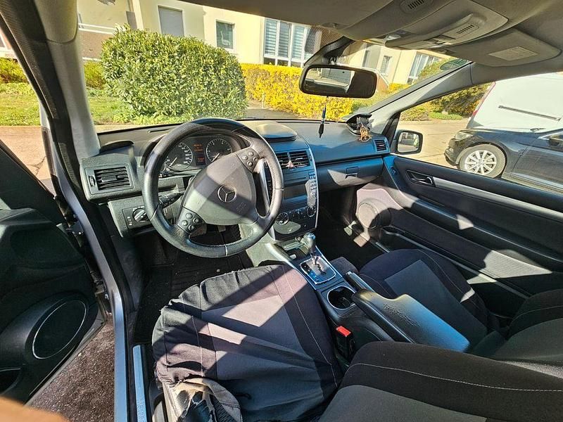 Gebraucht Mercedes A160 Elegance 82 PS (60 kW) 2008 Silber Limousine