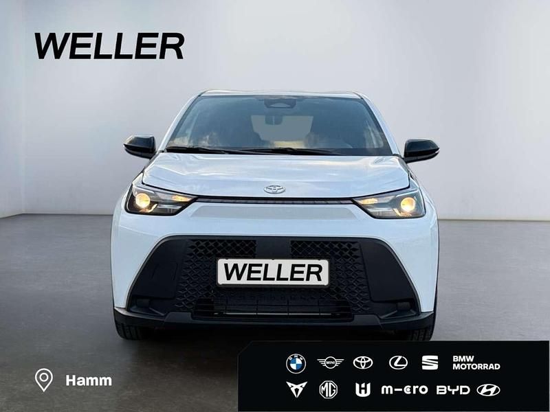Neu Toyota Aygo X Active 116 PS (85 kW) 2026 Schneeweiß SUV