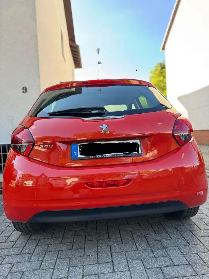 Gebraucht Peugeot 208 Active 82 PS (60 kW) 2016 Kleinwagen