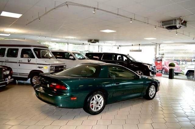 Gebraucht Chevrolet Camaro 200 PS (147 kW) 1996 Grün Coupé