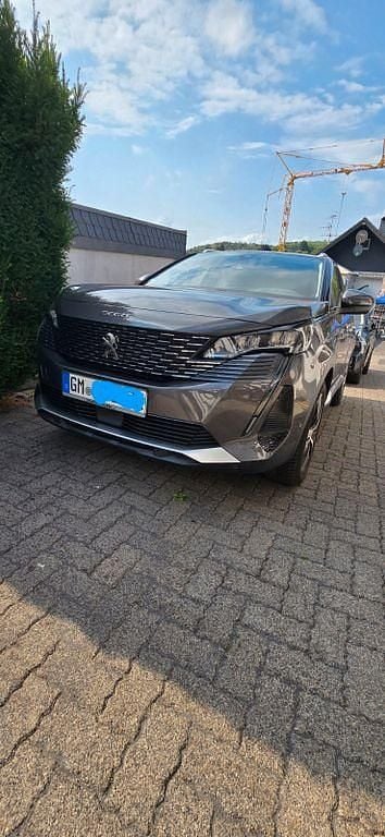 Grau Gebraucht 2021 Peugeot 3008 SUV | 20.299 € (Superpreis) - Bild 1/4