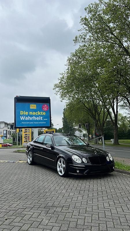 Gebraucht Mercedes E500 306 PS (225 kW) 2003 Schwarz Limousine