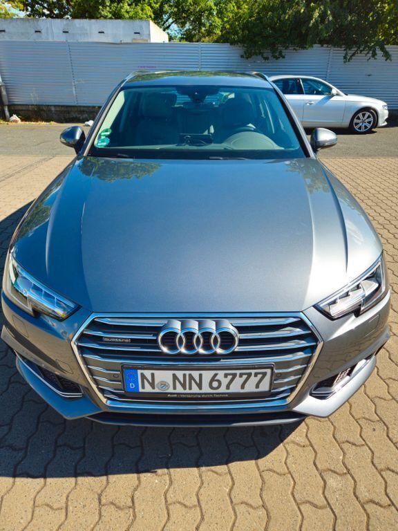 Grau Gebraucht 2016 Audi A4 Sport Kombi | 22.999 € (Fairer Preis) - Bild 1/4
