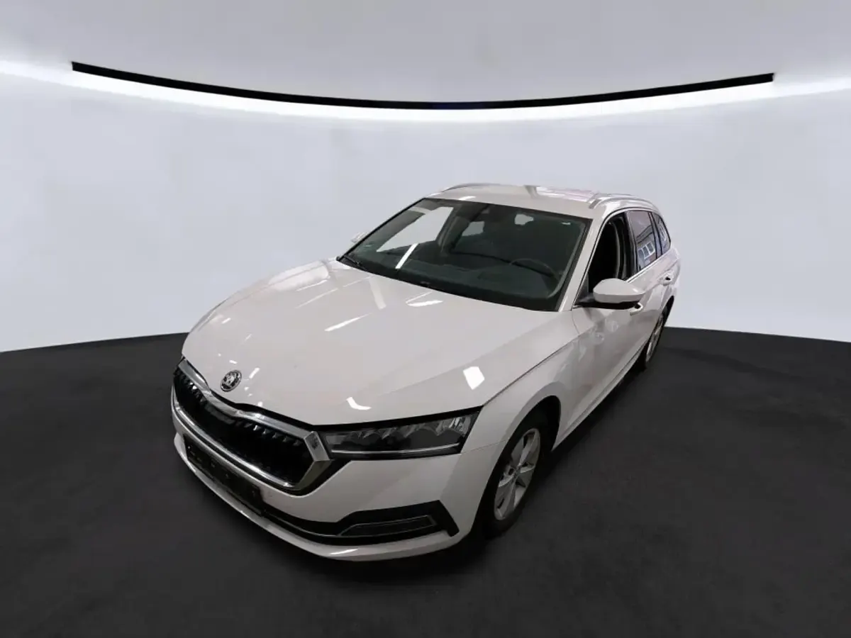 Gebraucht Skoda Octavia Style 150 PS (110 kW) 2024 Candyweiß Kombi