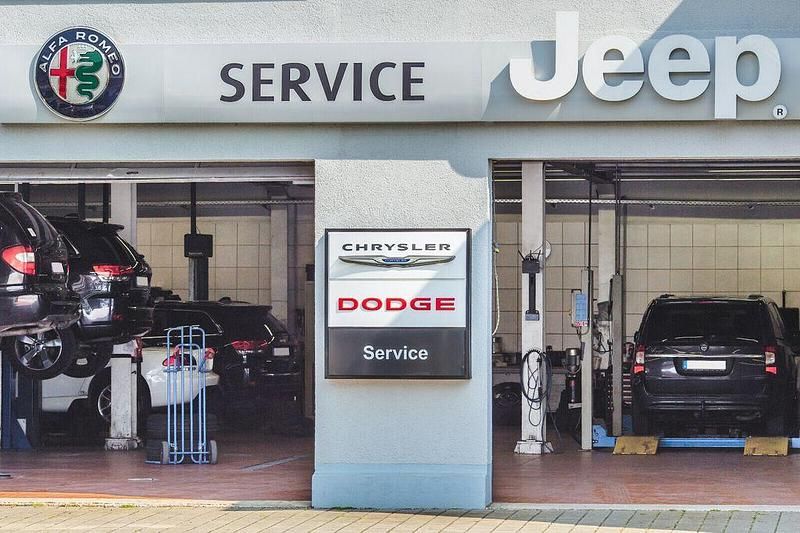 Brugt Jeep Avenger EV Summit 114 kW (156 HK) 2023 Gul SUV