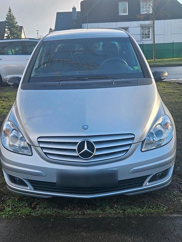 Gebraucht Mercedes B170 116 PS (85 kW) 2007 Silber Van / Kleinbus