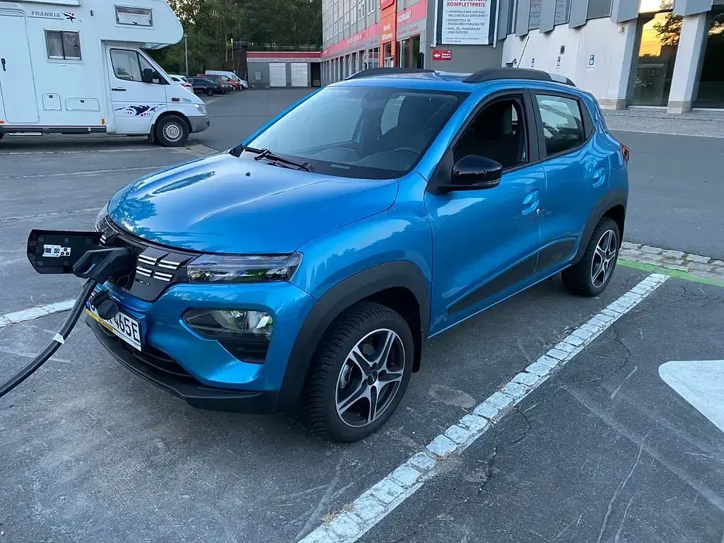 Usata Dacia Spring Expression 33 kW (45 CV) 2023 Blu Utilitaria
