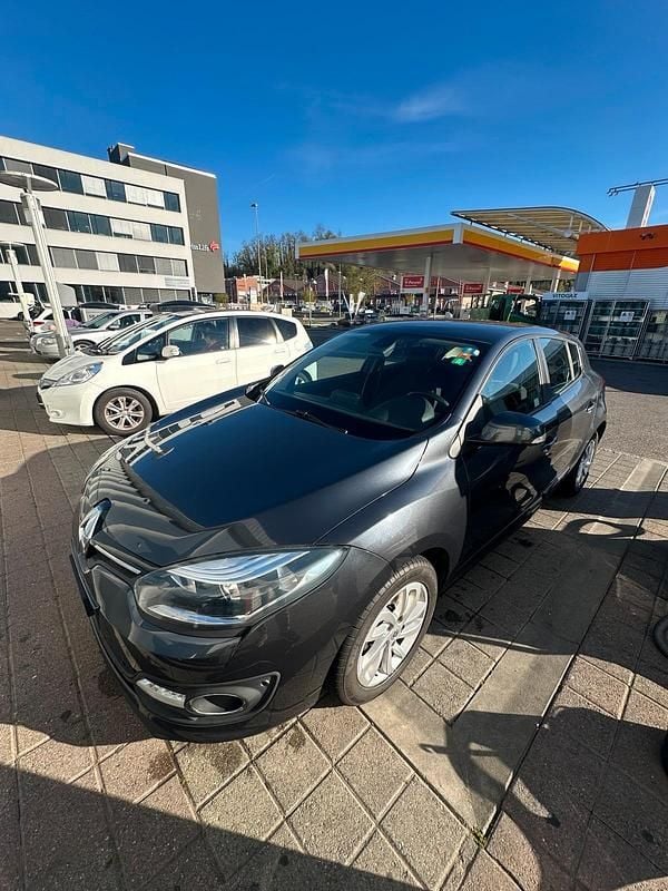 Gebraucht Renault Mégane 110 PS (80 kW) 2014 Grau Limousine