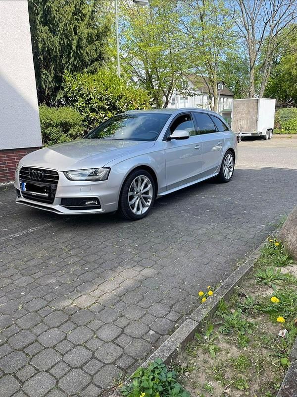 Second-hand Audi A4 S-Line 177 CP (130 kW) 2013 Argintiu Break