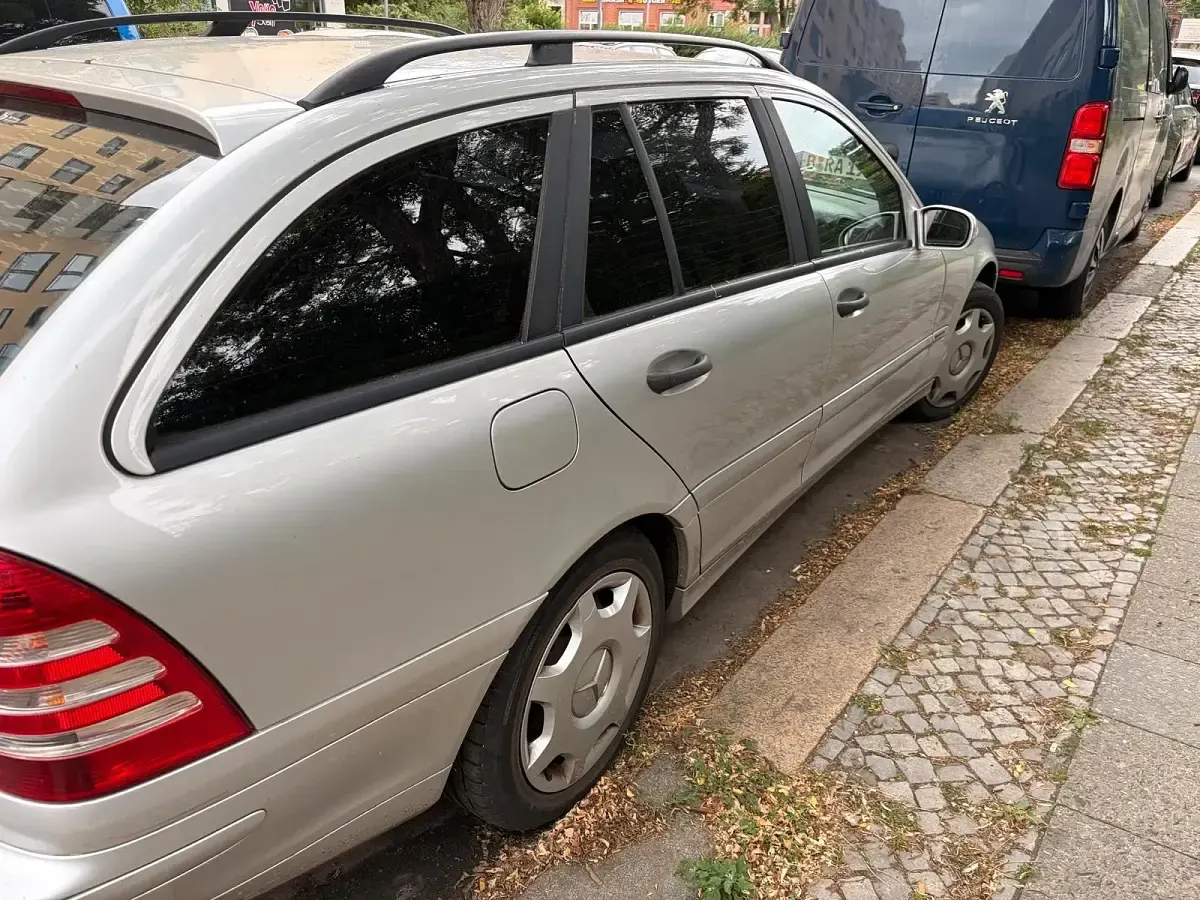Gebraucht Mercedes C180 163 PS (119 kW) 2005 Silber Kombi