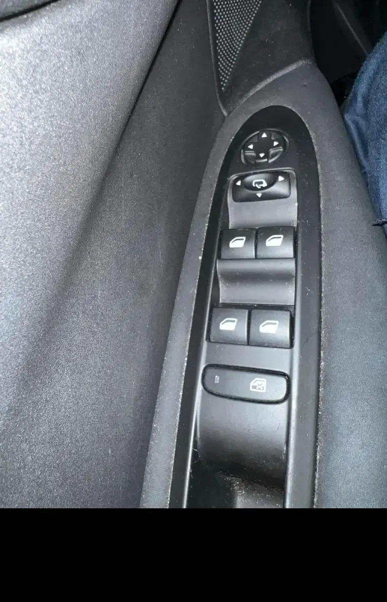 Gebraucht Citroën C4 114 PS (83 kW) 2015 Grau Kleinwagen