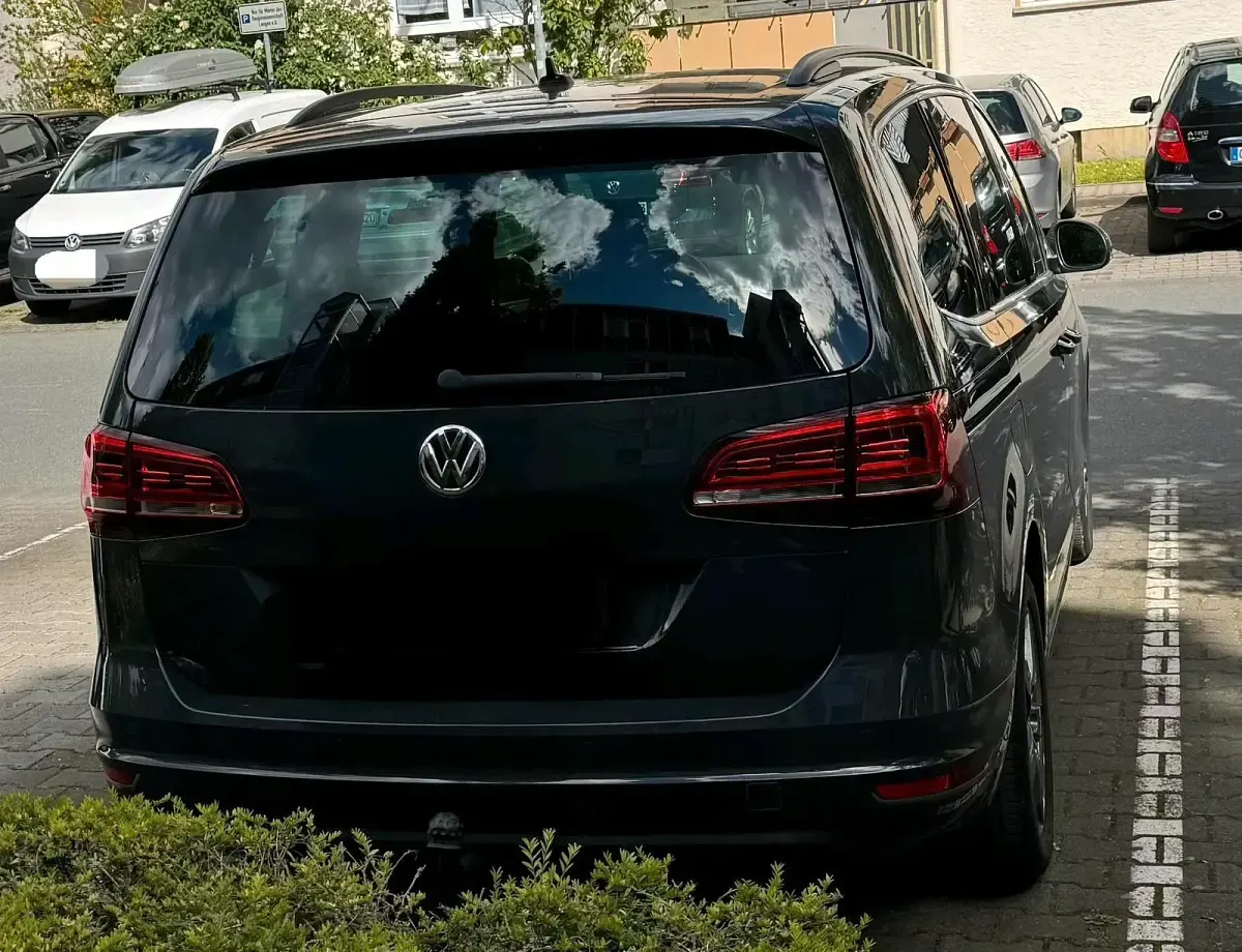 Gebraucht VW Sharan 150 PS (110 kW) 2020 Grau Van / Kleinbus