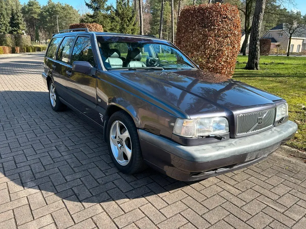 Gebraucht Volvo 850 226 PS (166 kW) 1996 Violet Kombi