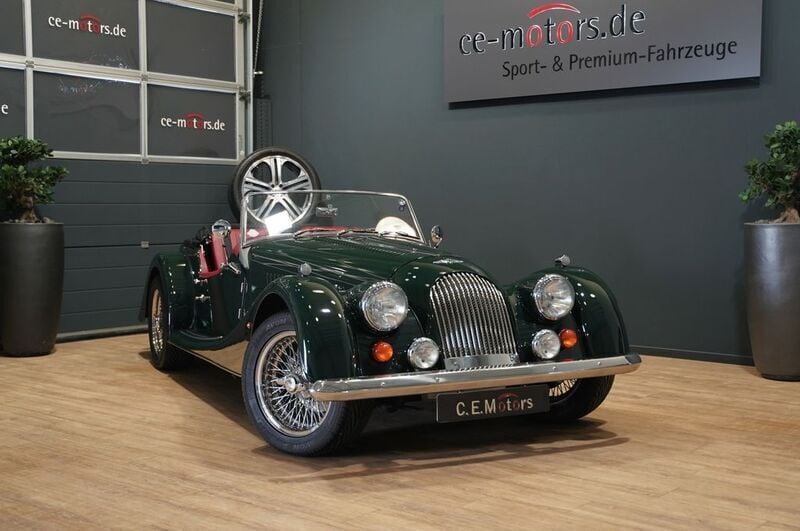 Grün Gebraucht 2003 Morgan Plus 8 Cabrio | 64.900 € - Bild 1/4