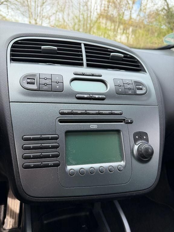 Gebraucht Seat Altea Comfort 125 PS (91 kW) 2009 Grau Van / Kleinbus